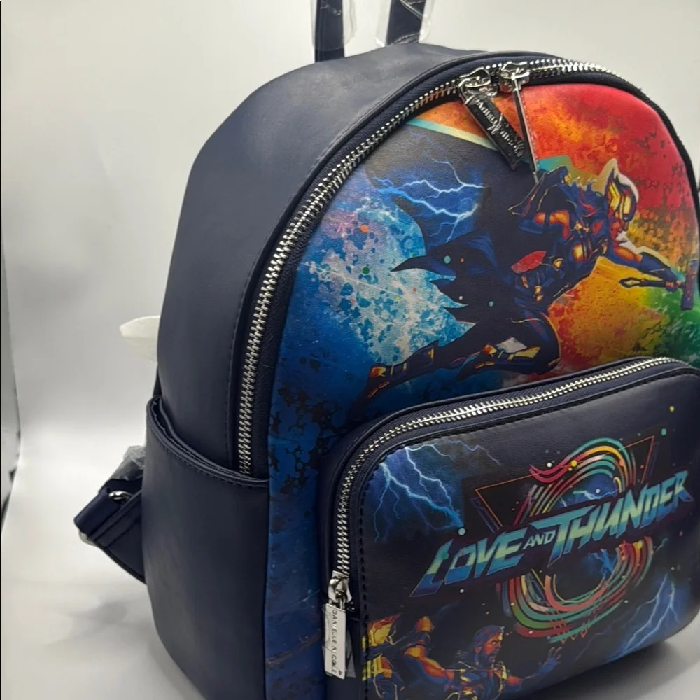 THOR Love and Thunder boys medium Backpack - NWT MARVEL